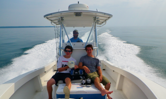 Enjoy Fishing On 27ft