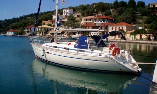 'mondo' Luxury Monohull Bavaria 37 Cruiser Charter In Trogir