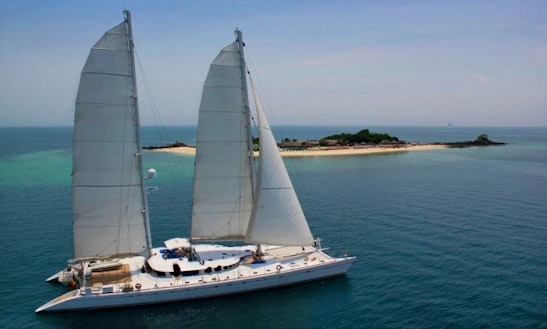 Crewed Charter On Catamaran In Palau Or Papua New Guinea Or Thailand
