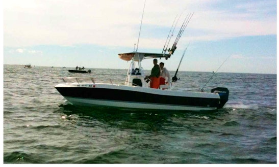 20ft Triton Center Console Fishing Boat Charter In Plymouth, Massachusetts
