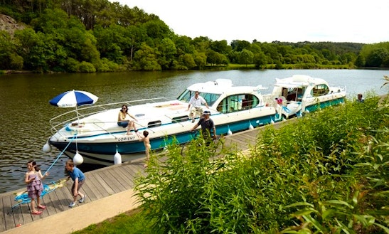 'estivale Octo' Motor Yacht Hire In Le Somail