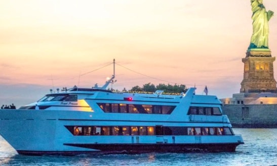 Private Cruises On 125ft