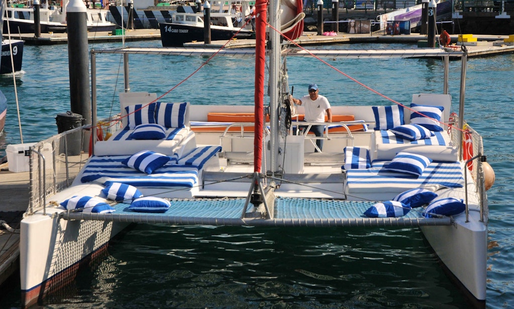 roomy sailing catamaran for 20 people in cabo san lucas