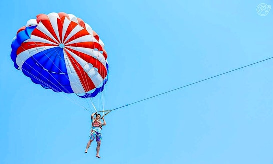 Enjoy Parasailing In Tambon Thep Kasattri, Thailand