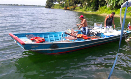 Enjoy Fishing In Provincia De Colón, Panama On Jon Boat