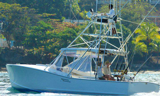 31' Fishing Charter For 6 Person In Tamarindo, Costa Rica