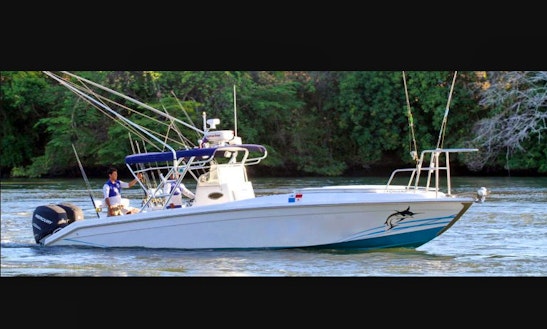 Fishing Onboard 36ft Al Dhaen Wavebreaker Sportfisher In Boca Brava, Panama