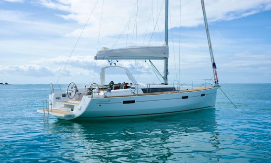 Charter 45' Beneteau Oceanis - Flamenco Cruising Monohull In Muo, Montenegro