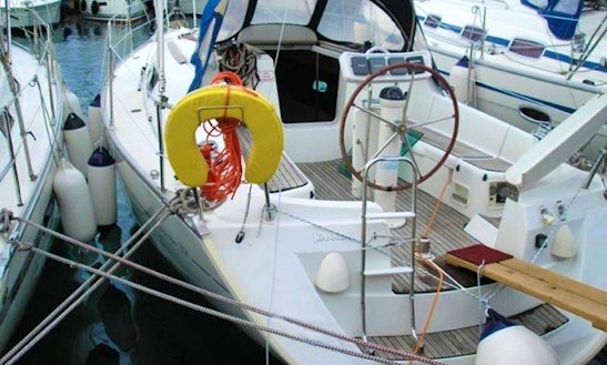 Sailing Charter On 32ft