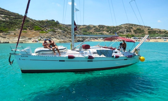 Charter Beneteau 393 Clipper – Alkyoni Cruising Monohull In Neos Marmaras, Greece