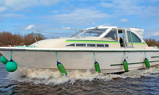 Discover Canal Du Midi In France Aboard 34' Canal Boat For 5 Person
