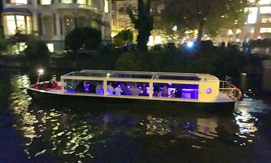 70 Person Private Lounge Canal Boat Hire In Amsterdam, Noord-holland