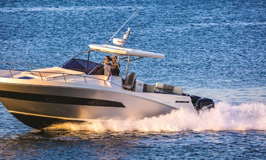 Triple Engine Azimut Luxury Yacht Charter With Uscg Captain In Hamptons, New York